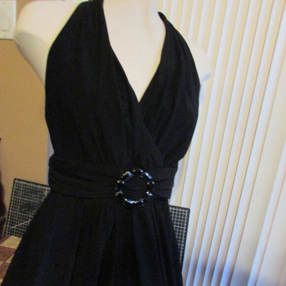 Fancy  backless party dress - Picture 3 of 4